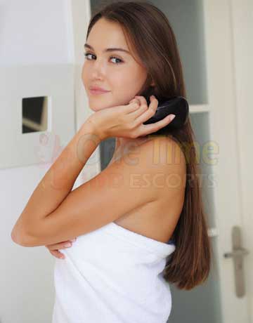 Aisha Hyderabad Escorts